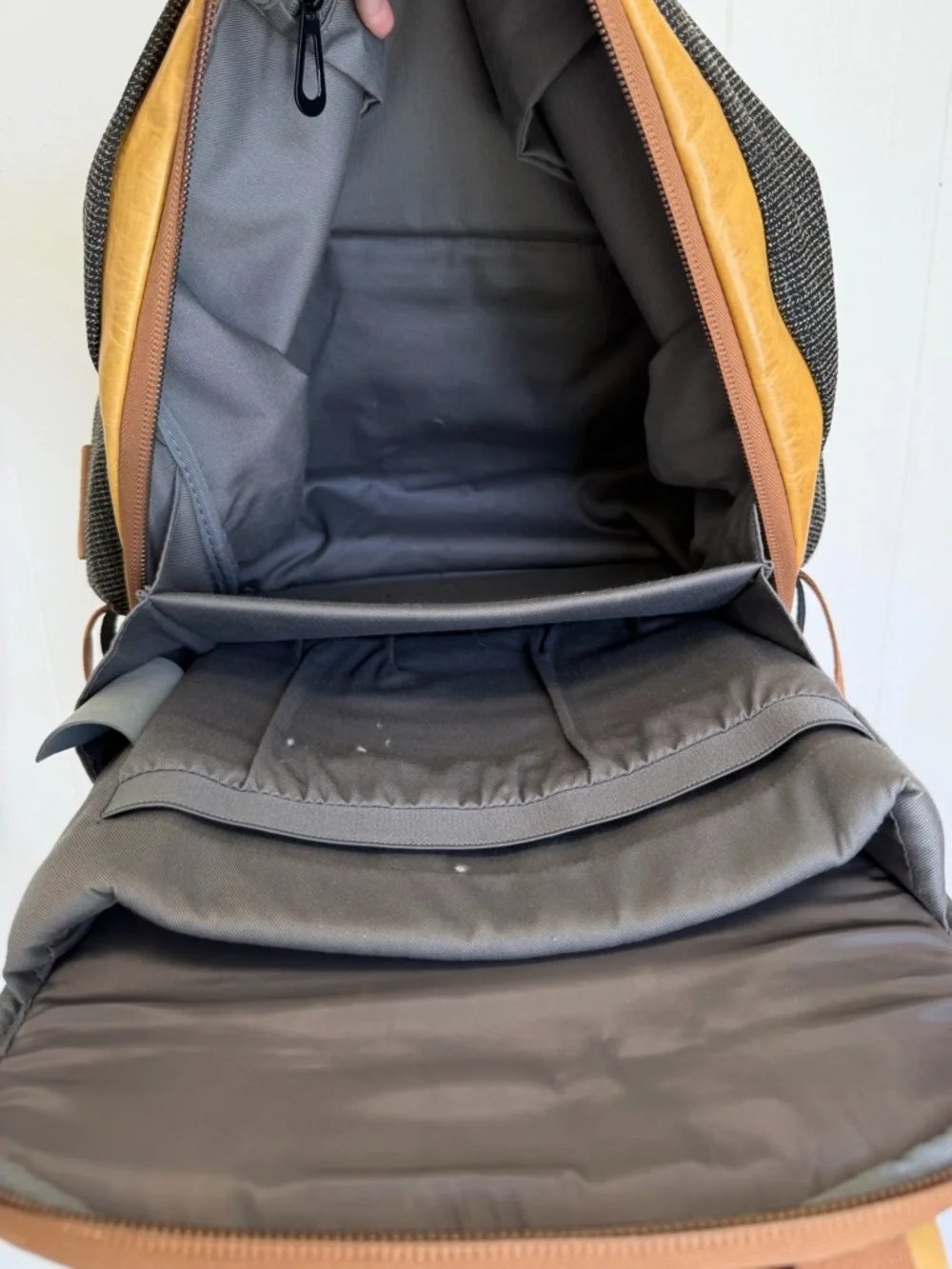 Côte et Ciel Canvas Backpack in Charcoal and Mustard
